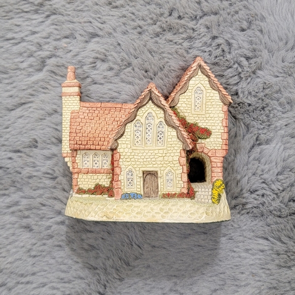 David Winter Staffordshire Vicarage Cottage - Picture 1 of 3